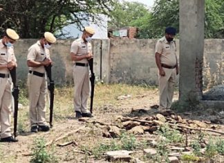 Freedom fighters and soldiers of Azad Hind Fauj Laliti Ram merged in Panchatattva