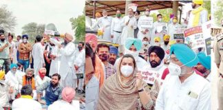 'AAP'-blocked-the-road sachkahoon