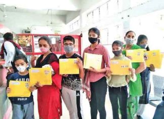 अटूट-श्रद्धा। दिनभर डाकघर में डेरा अनुयायियों की लगी रही लंबी-लंबी कतारें Unwavering-faith sachkahoon