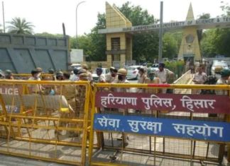 किसानों ने भाजपा की जिला कार्यकरिणी की बैठक के बाहर किया हंगामा Farmers-created-ruckus sachkahoon