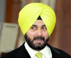 नवजोत सिंह सिद्धू की मुसीबत बढ़ी : कोर्ट के काम में दखलअंदाजी का लगा आरोप