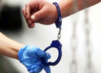 सीबीआई अधिकारी बनकर अपराध करने वाले ईरानी गिरोह के 5 सदस्य गिरफ़्तार UP News