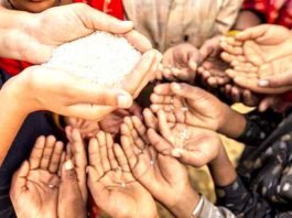 भूख व गरीबी की त्रासदी का अंत करना होगा