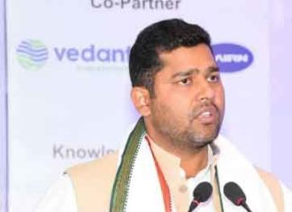 Minister-of-State-Ashok-Cha