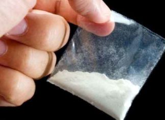 भारत की तरफ हैरोईन फैंककर पाक समगलर हुआ फरार, मामला दर्ज Pak Samglar absconded by throwing heroin sachkahoon