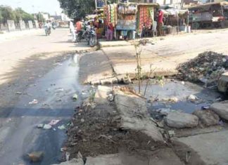The bad condition of the sanitation system sachkahoon