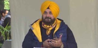 Clash between Sidhu and Akali Dal leaders sachkahoon