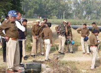 Opposed to laying the line sachkahoon