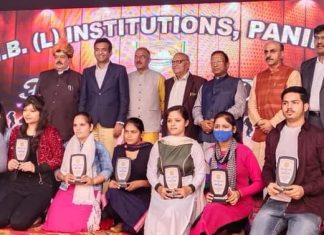 अपने शिक्षकों का कभी कर्ज नहीं उतार सकते छात्र: प्रमोद विज Pramod Vij sachkahoon