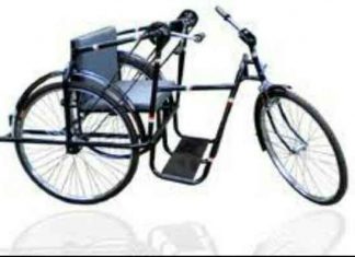 Tricycle given to the needy sachkahoon
