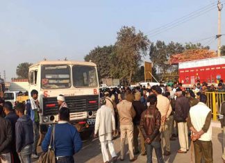 Case filed against jamming the highway sachkahoon