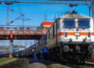 Delhi Railway Division installed solar plants sachkahoon