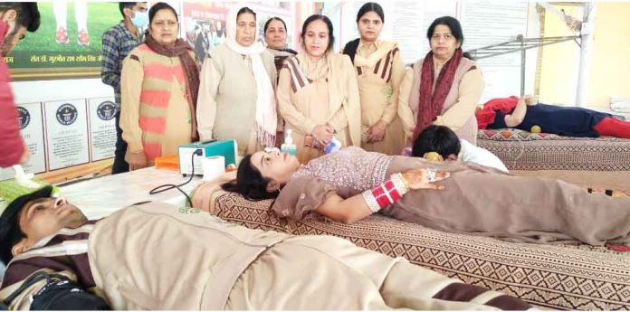 Dera devotees donated 64 units of blood sachkahoon