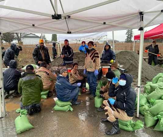 कनाडा में बाढ़ प्रभावित क्षेत्रों में सेवा कार्यों में जुटे डेरा सच्चा सौदा के सेवादार Followers of Dera Sacha Sauda in Canada sachkahoon