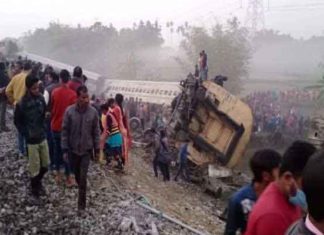बीकानेर-गुवाहाटी एक्सप्रेस पश्चिम बंगाल में दुर्घटनाग्रस्त, 3 की मौत Bikaner-Guwahati Express crashes sachkahoon