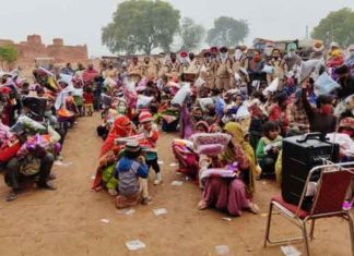 पहले बांटे गर्म वस्त्र और फिर किया वैक्सीनेशन के प्रति जागरूक Sadh Sangat Odhaan sachkahoon