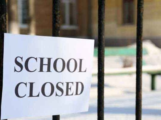 Delhi Schools Closed: दिल्ली में इन कक्षाओं तक के छात्रों के लिए स्कूल बंद! Schools and colleges will remain closed sachkahoon