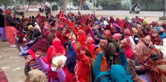 striking Anganwadi workers sachkahoon