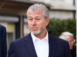 चेल्सी फुटबॉल क्लब बेच रहे हैं रूसी अरबपति अब्रामोविच, धन को यूक्रेनी पीड़ितों के लिए करेंगे दान Roman Abramovich