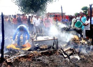 शाहाबाद :2 बच्चियां व 14 बकरियां जिंदा जली, मचा हाहाकार Burnt Alive sachkahoon