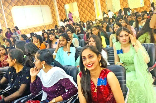 Dr. Monga sachkahoon