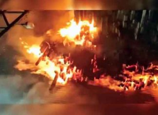 Fire in Paint Showroom Sachkahoon