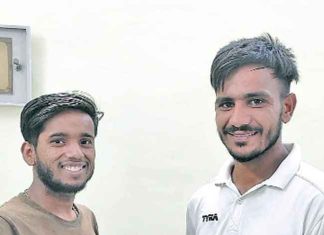 प्रदीप इन्सां ने कीमती मोबाइल लौटाकर दिखाई ईमानदारी Pradeep Insan sachkahoon