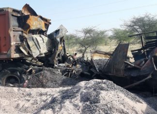 ट्रक और ट्रेलर की टक्कर में दो जिंदा जले, एक गंभीर Accident