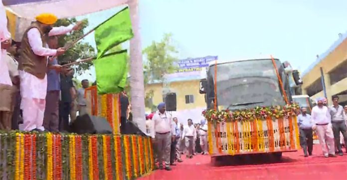 Punjab Delhi Luxury Bus