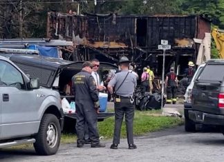 अमेरिका के पेनसिल्वेनिया में घर में आग लगने से 10 लोगों की मौत Fire