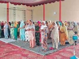 नेत्रदानी जीत सिंह इन्सां के परिजनों को किया सम्मानित