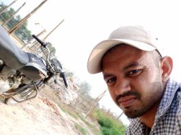 डेरा प्रेमी ने निभाया इंसानियत का फर्ज, मृत कुत्ते को बीच सड़क से हटाया