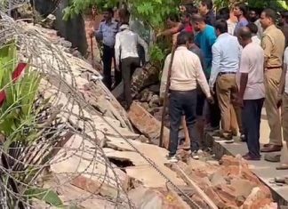 Wall Collapse in noida
