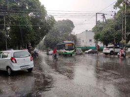 चंडीगढ़ में बारिश के बाद मौसम हुआ सुहावना