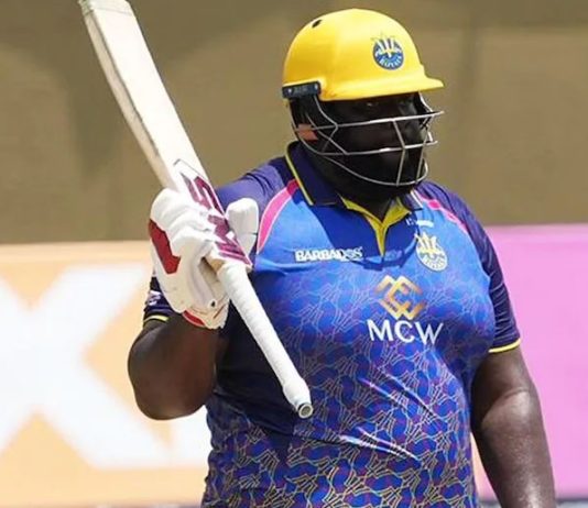 इस बल्लेबाज ने 77 बॉल में जड़ दिए 205 रन, 22 छक्के लगा दिए Cricket