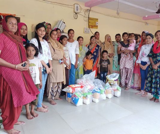 देखिये, महाराष्ट्र की साध-संगत ने कैसे किया ‘गुरु पापा’ का वेल्कम ration distribution