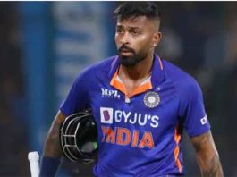 पांड्या के तूफानी अर्द्धशतक ने भारत को 168 तक पहुंचाया Pandya