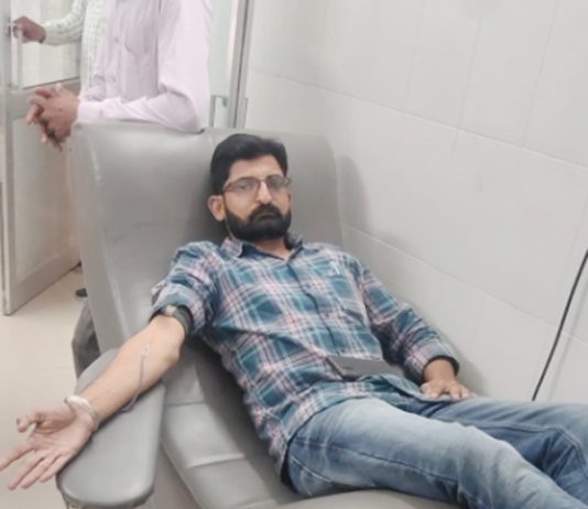 donating blood to dengue victim