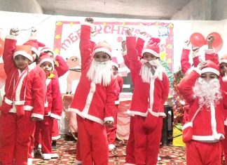 पूर्व प्रधानमंत्री अटल बिहारी वाजपेयी को भी याद किया गया।