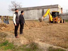 कैराना में अनाधिकृत निर्माण पर चला प्रशासन का बुलडोजर