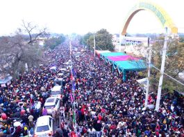 सतगुरु को सजदा करने उमड़ा जनसैलाब, कईं किलोमीटर लंबे जाम