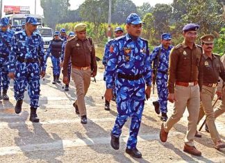 मोरना व भोकरहेड़ी में रैपिड एक्शन फोर्स ने किया फ्लैग मार्च