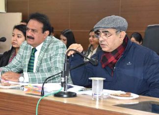 परिवहन मंत्री ने जिला परिवाद एवं कष्ट निवारण समिति की बैठक में 10 में से 6 शिकायतों का किया मौके पर समाधान