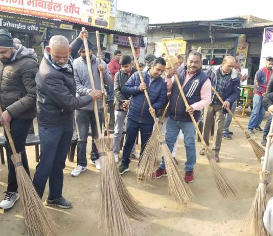 कुछ ही घंटों में रतिया हुआ चकाचक