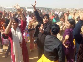 मेरे देश की जवानी गीत पर झूमा हर वर्ग