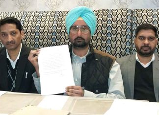 प्रोजेक्ट में शेयर हड़पने के लिए दो पार्टनर्स ने बिल्डर तथा बैंक के साथ मिलकर किया गबन