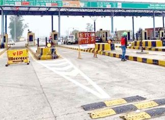 Satellite Toll: सैटेलाइट आधारित टोलिंग सिस्टम एक मई से नहीं होगा लागू, सरकार का स्पष्टीकरण Satellite Toll News