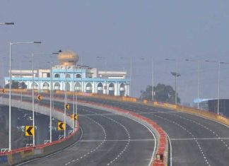 एलिवेटिड रोड पर लगे 27 सीसी टीवी कैमरों के तार हुए चोरी,10 पुलिसकर्मी लाइन हाजिर Ghaziabad