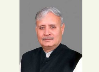 भिवानी के ठाकुर बीरसिंह पार्क का निरीक्षण करने पहुंचे राव इंद्रजीत