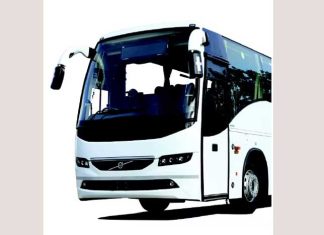 बस है मगर टिकट काटने के लिए नहीं परिचालक